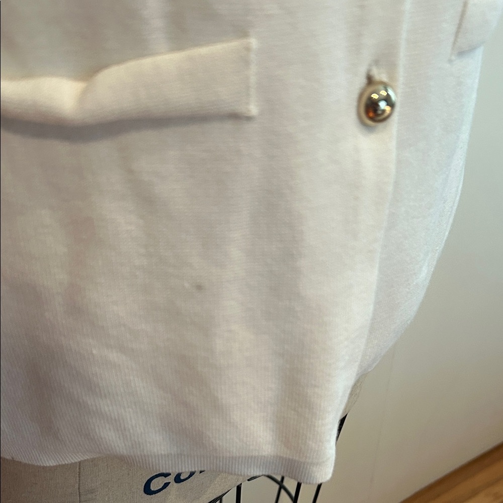 H&M White Button-Front Tank Top - Picture 2 of 4